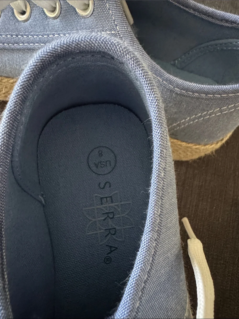Serra light blue